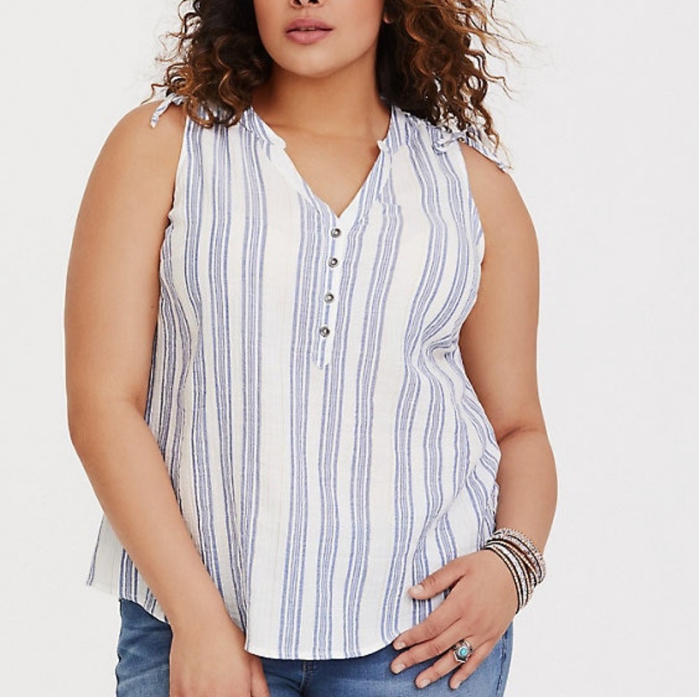 TORRID💋 Blue White & Gold Stripe Herringbone Tank